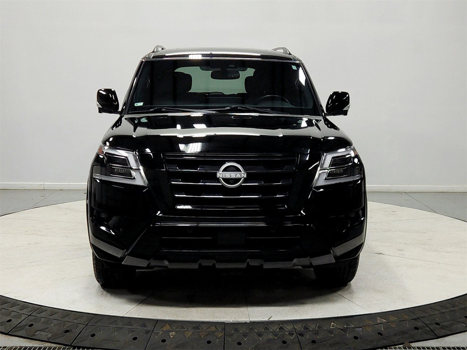 Used 2023 Nissan Armada SL w/ Midnight Edition Package image 2