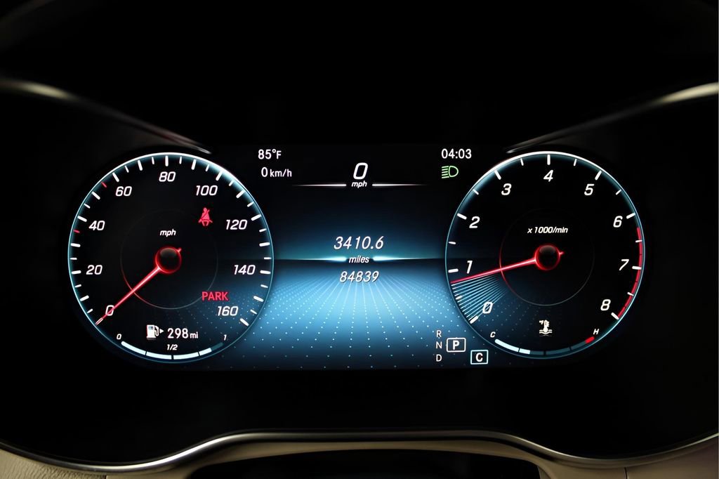 Used 2022 Mercedes-Benz GLC 300 4MATIC Coupe image 31