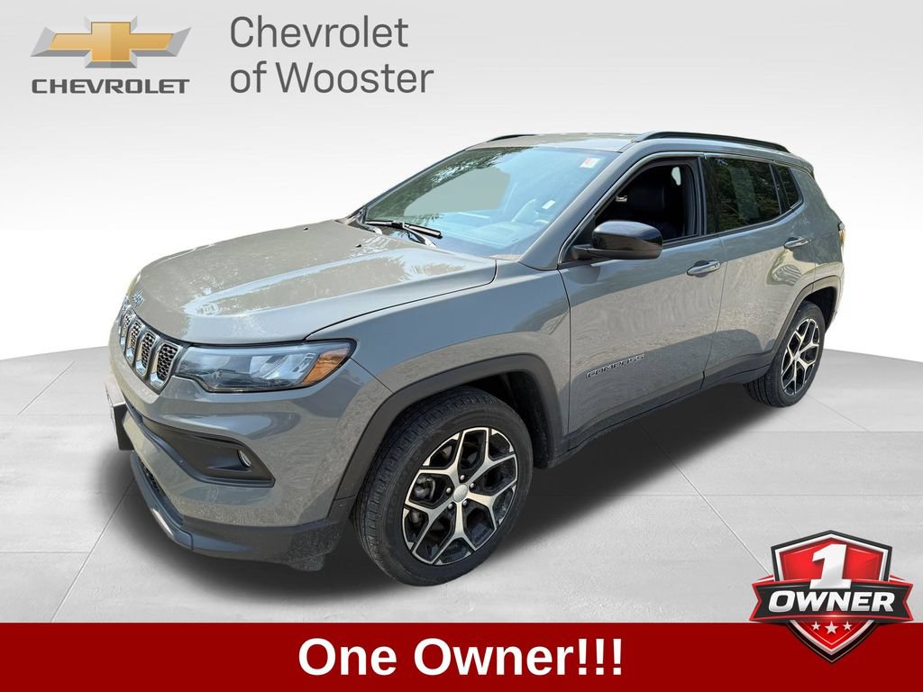 Used 2024 Jeep Compass Latitude AWD/4WD image 1