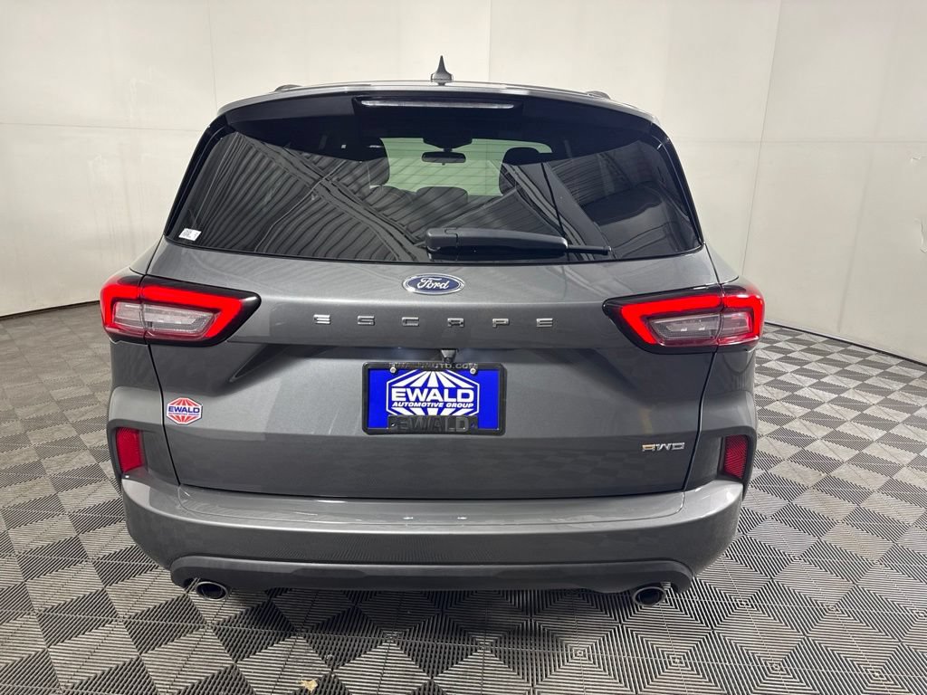 Used 2023 Ford Escape ST-Line AWD/4WD image 8