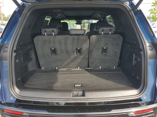 Used 2024 Chevrolet Traverse RS FWD image 10
