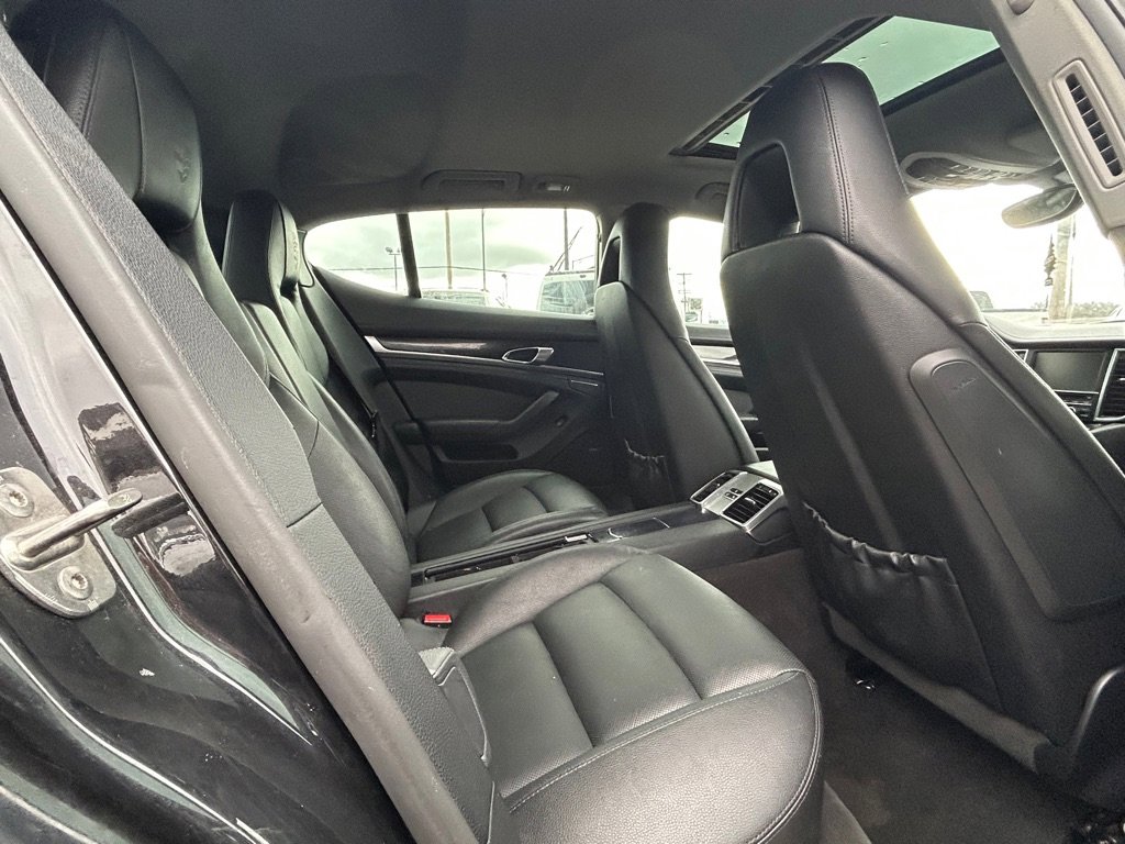 Used 2013 Porsche Panamera 4 image 12