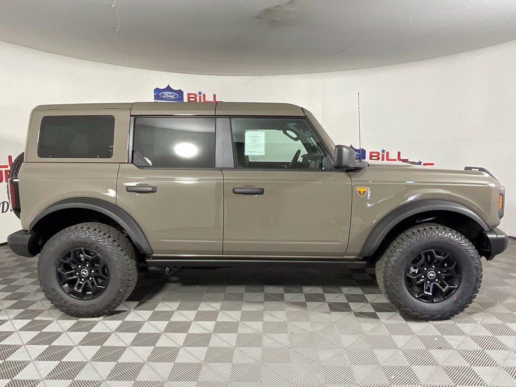 New 2026 Ford Bronco Badlands AWD/4WD image 2