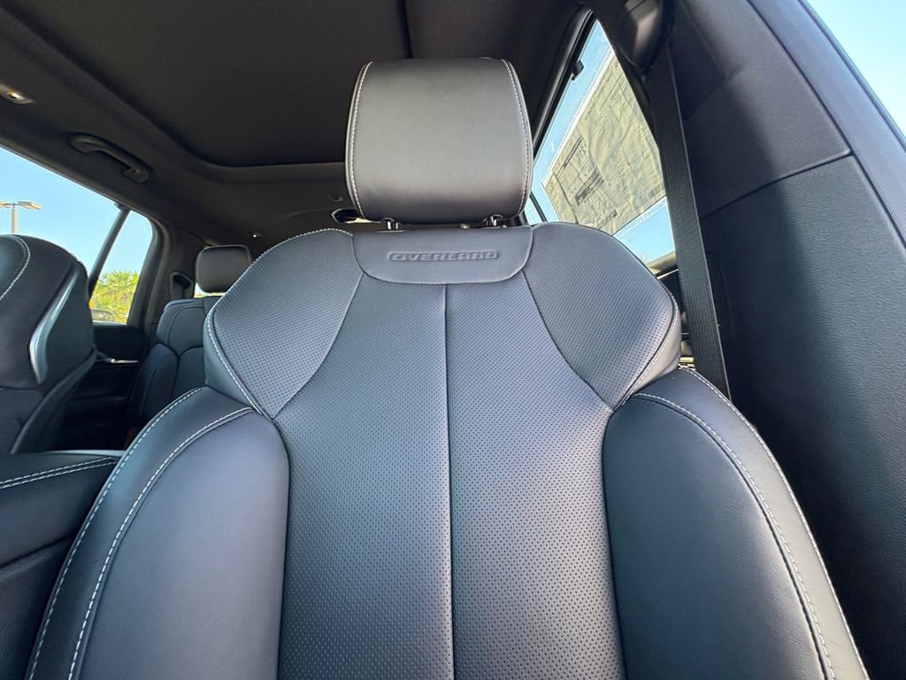 New 2025 Jeep Grand Cherokee L Overland w/ Advanced Protech Group III image 16