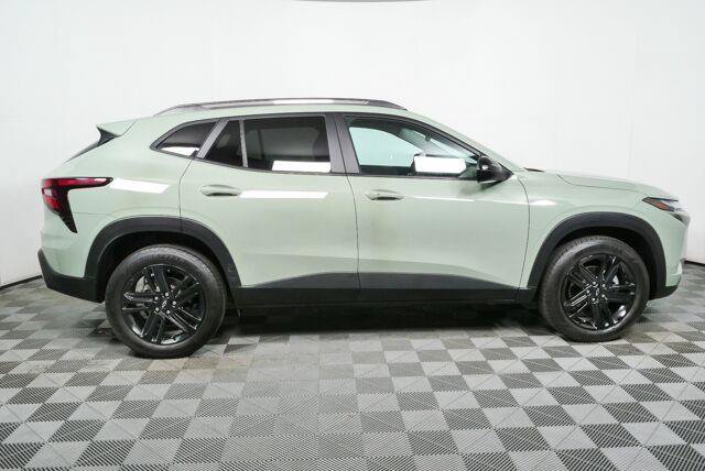 Certified 2025 Chevrolet Trax ACTIV w/ Sunroof Package FWD image 7