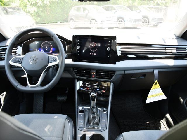 New 2026 Volkswagen Jetta SE FWD image 19