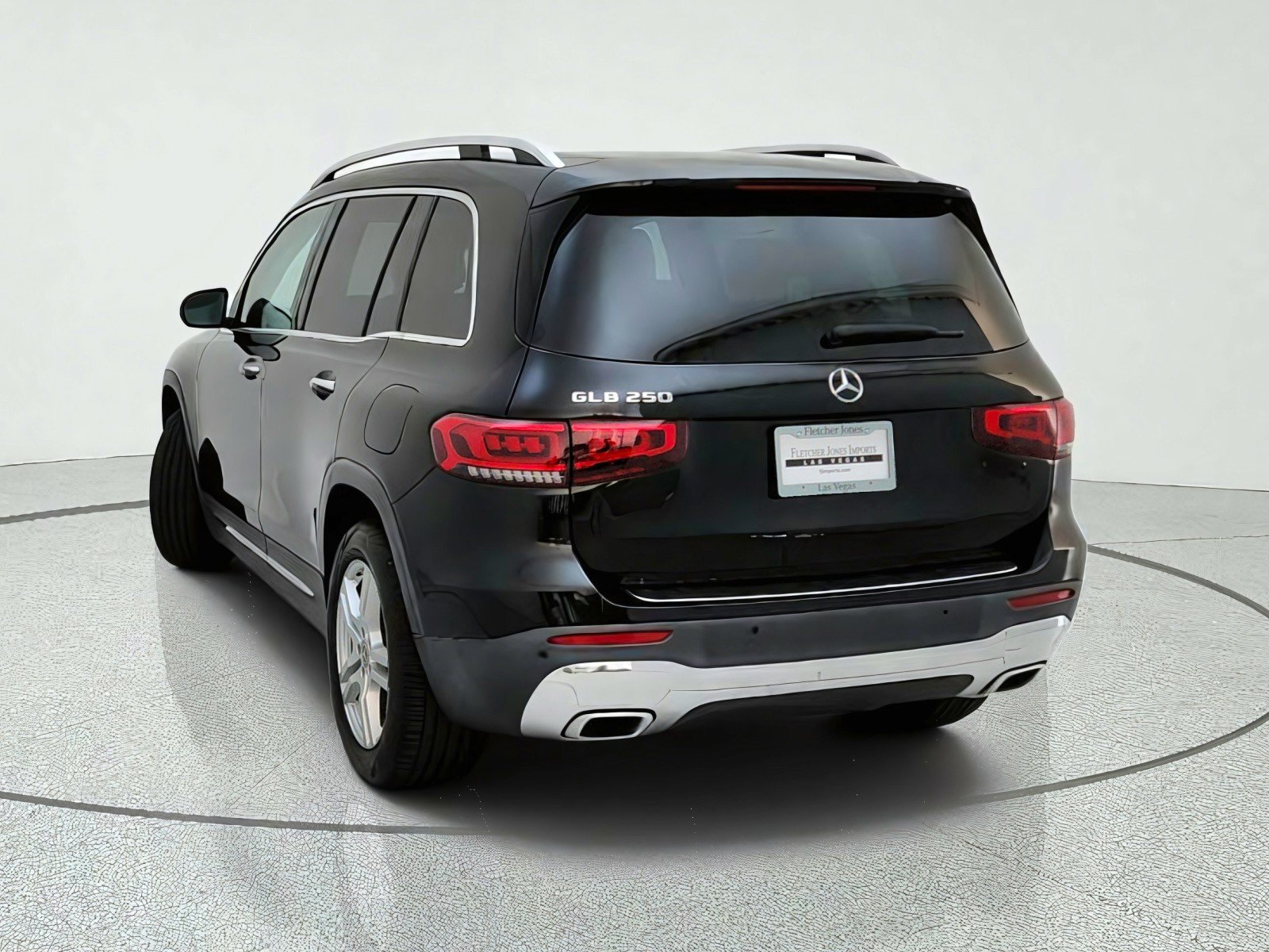 Used 2023 Mercedes-Benz GLB 250 image 11