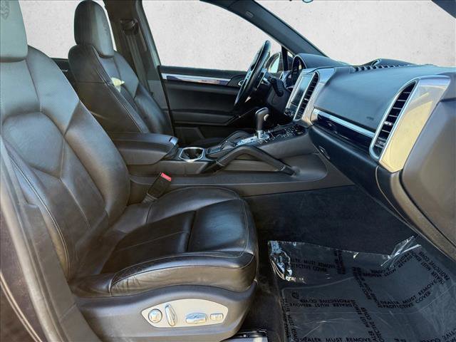 Used 2017 Porsche Cayenne image 11