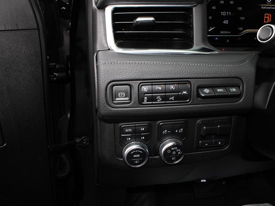 Used 2023 GMC Yukon XL Denali w/ Advanced Technology Package image 22