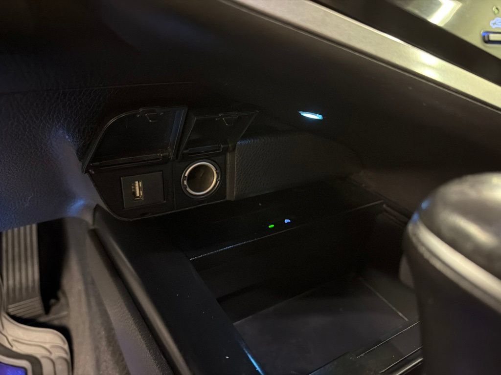 Used 2020 Toyota Camry XSE FWD image 14