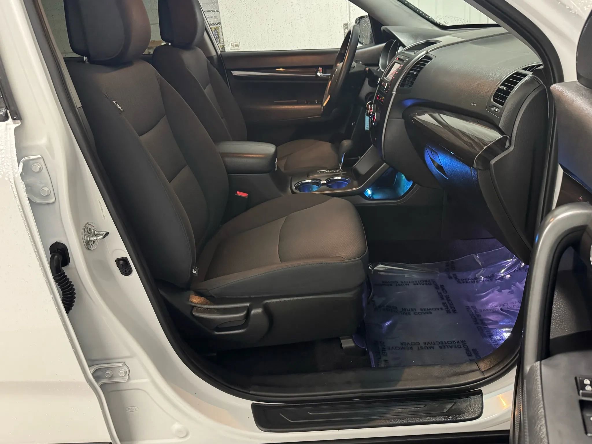 Used 2013 Kia Sorento LX w/ Convenience Pkg image 39