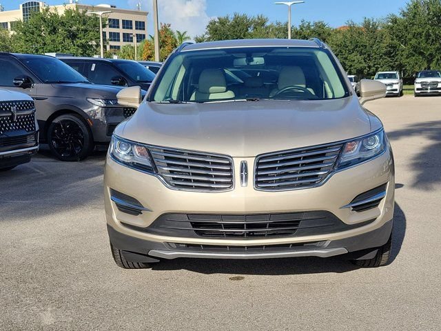 Used 2017 Lincoln MKC Premiere AWD/4WD image 2