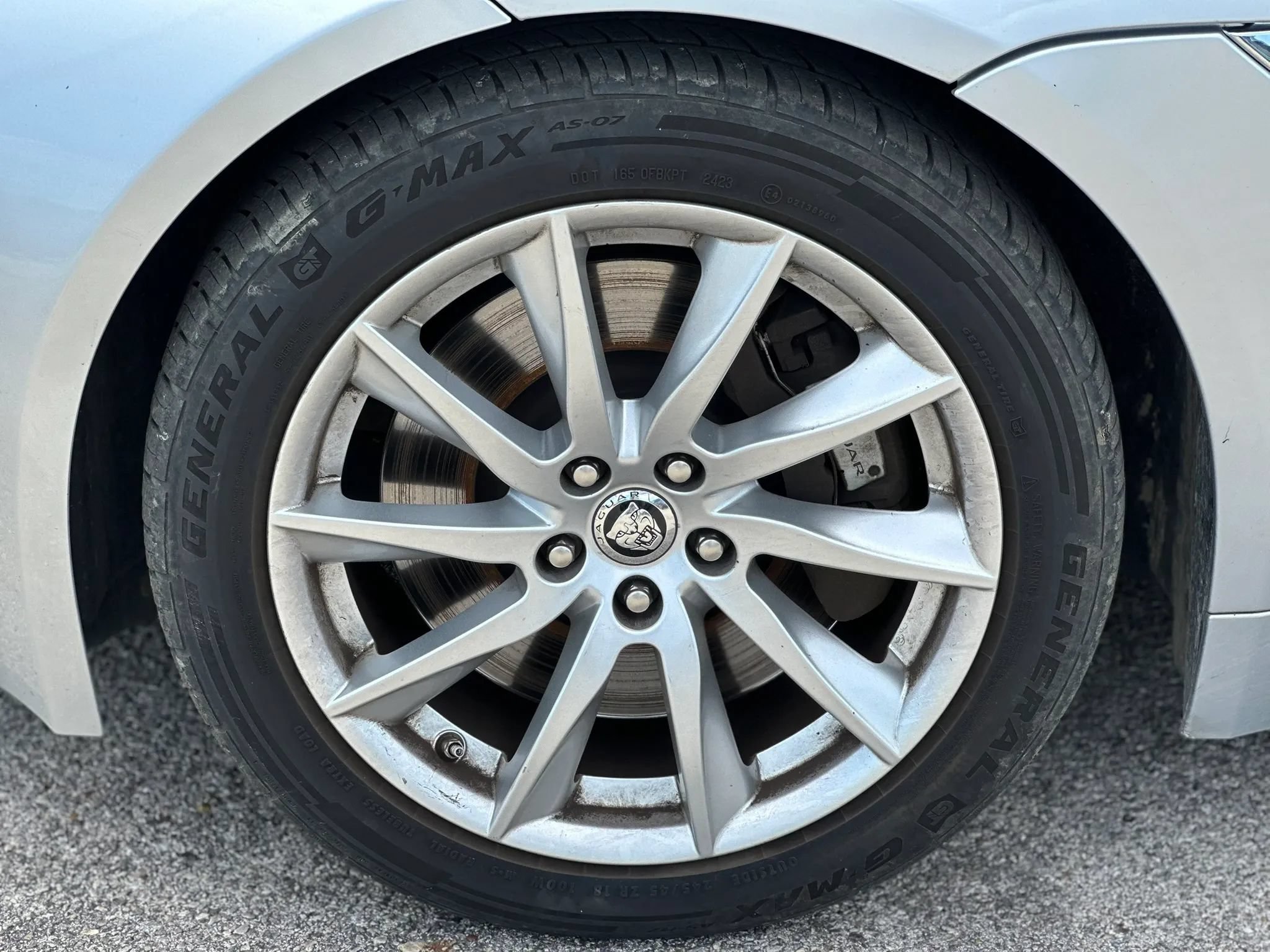 Used 2014 Jaguar F-TYPE Convertible RWD image 29