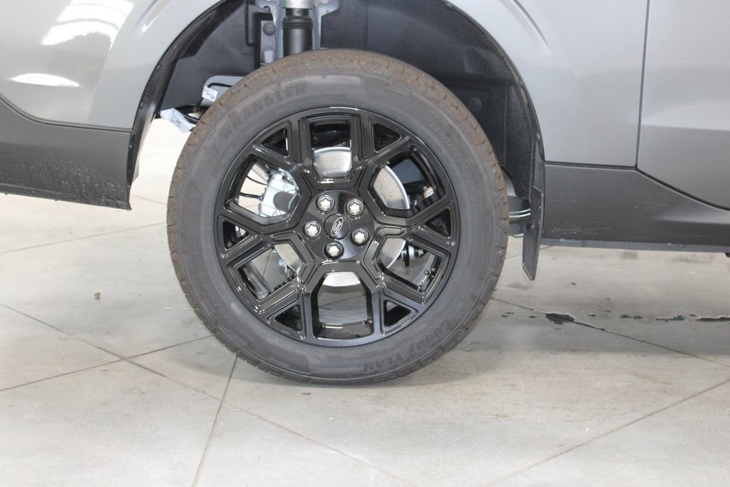 New 2025 Ford Maverick Lariat w/ Black Appearance Package image 12