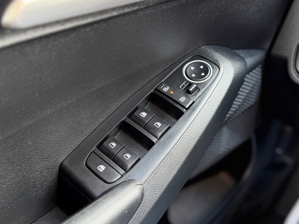 Used 2025 Kia Seltos LX image 22