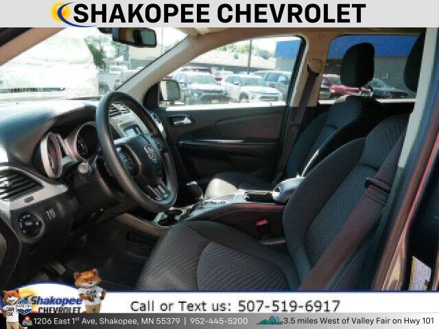 Used 2019 Dodge Journey SE image 8