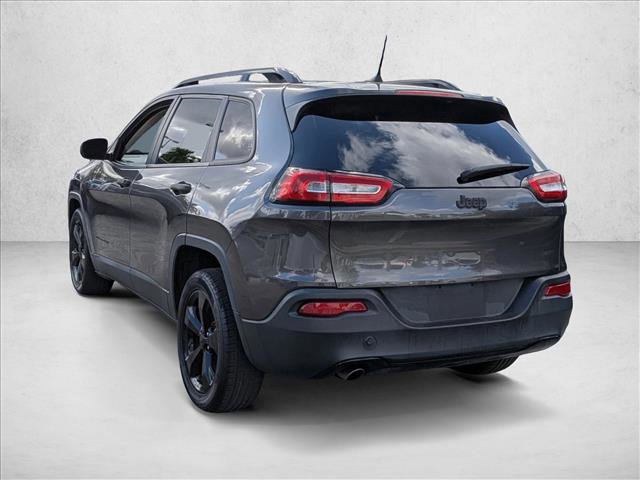 Used 2017 Jeep Cherokee Sport image 5