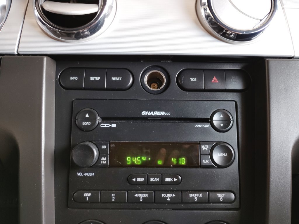 Used 2005 Ford Mustang GT RWD image 28