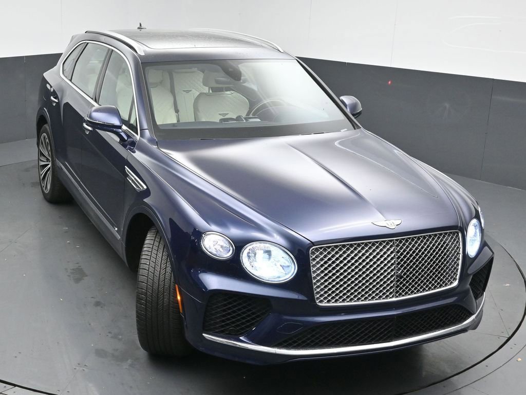 Used 2021 Bentley Bentayga image 45