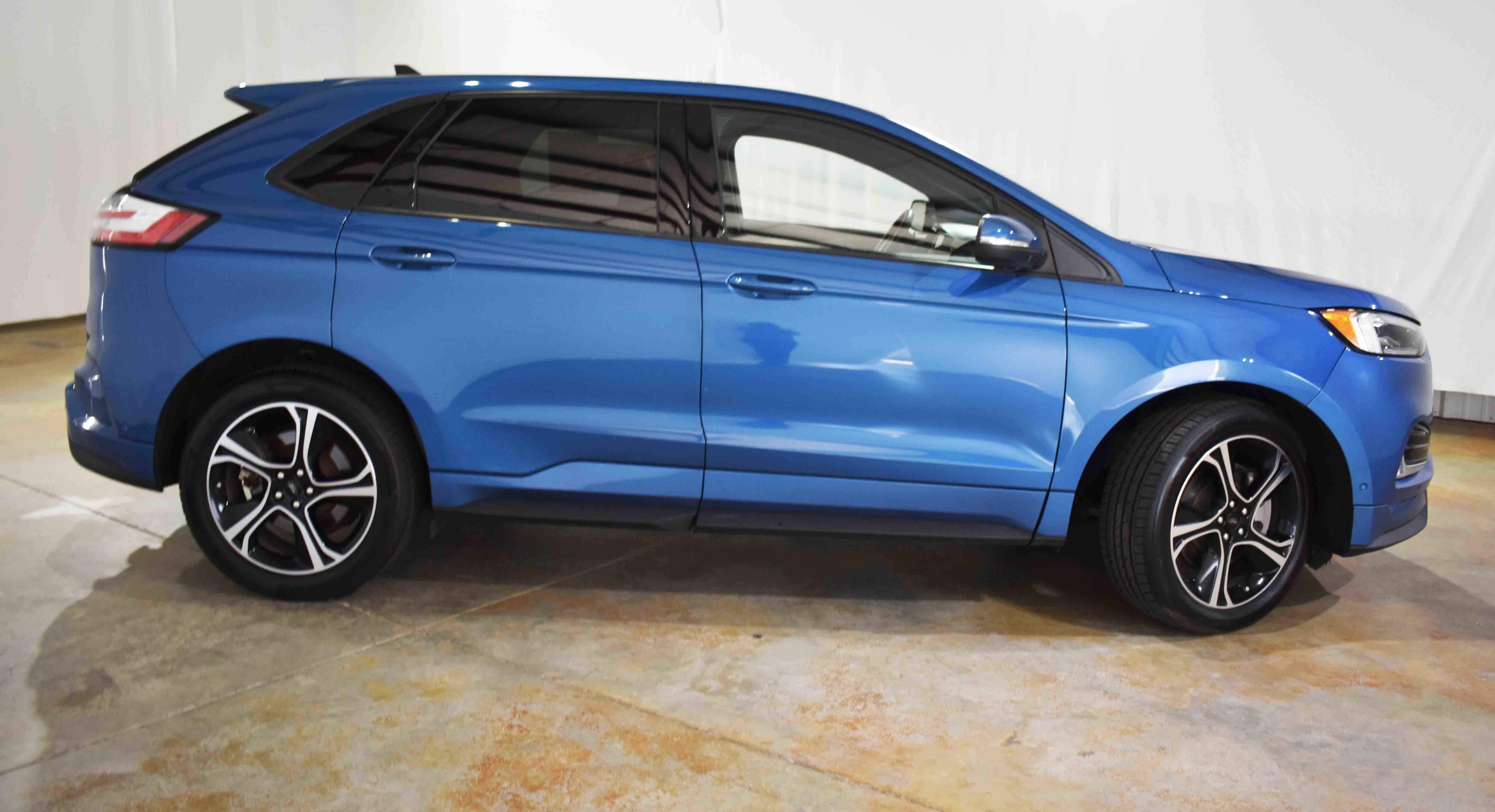 Used 2021 Ford Edge ST w/ Equipment Group 401A image 10