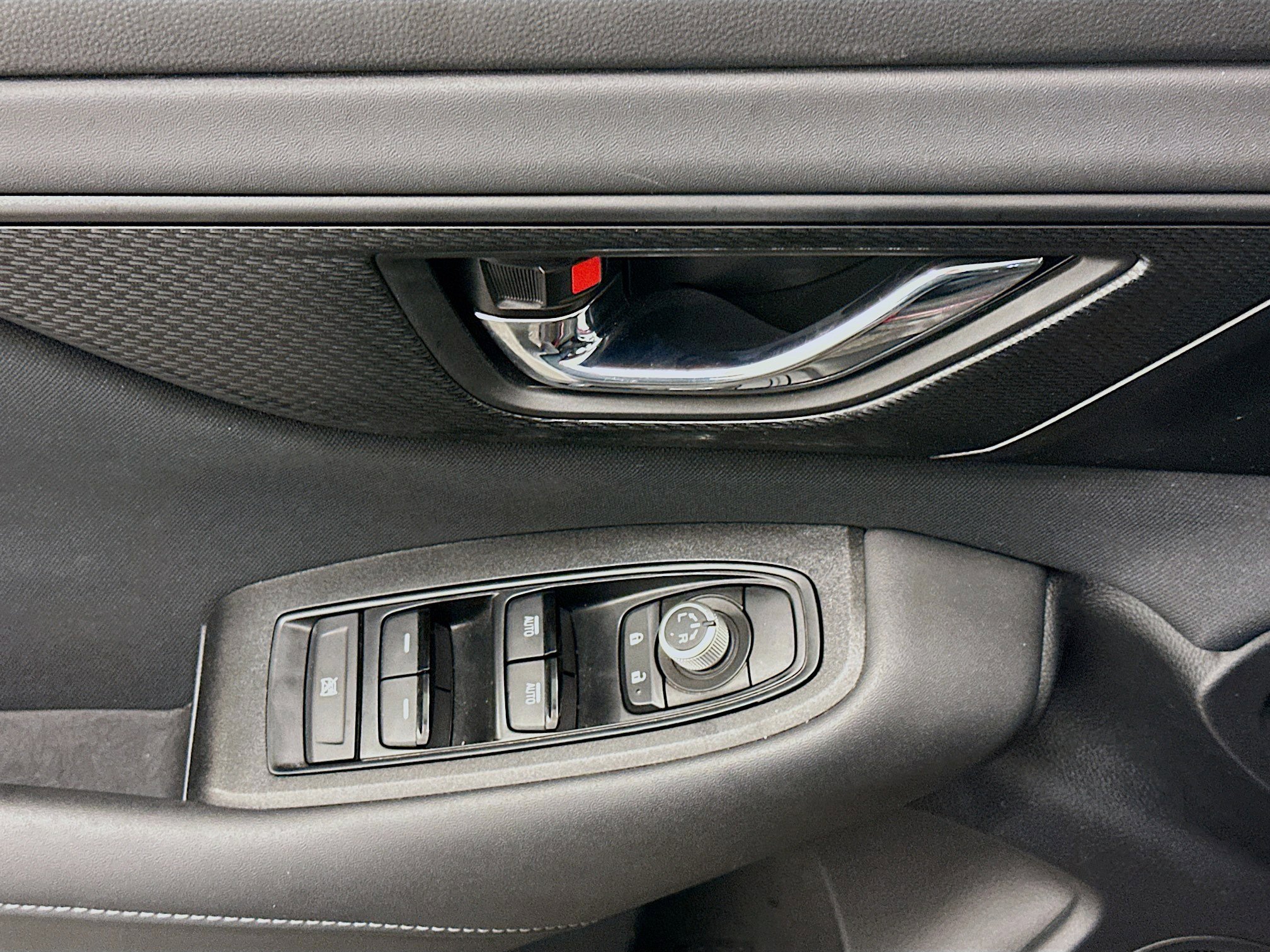 Used 2025 Subaru Outback Premium image 15