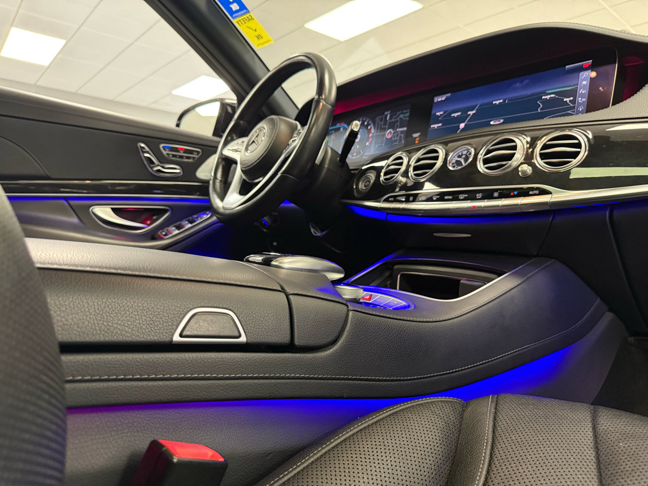 Used 2018 Mercedes-Benz S 450 Sedan image 27