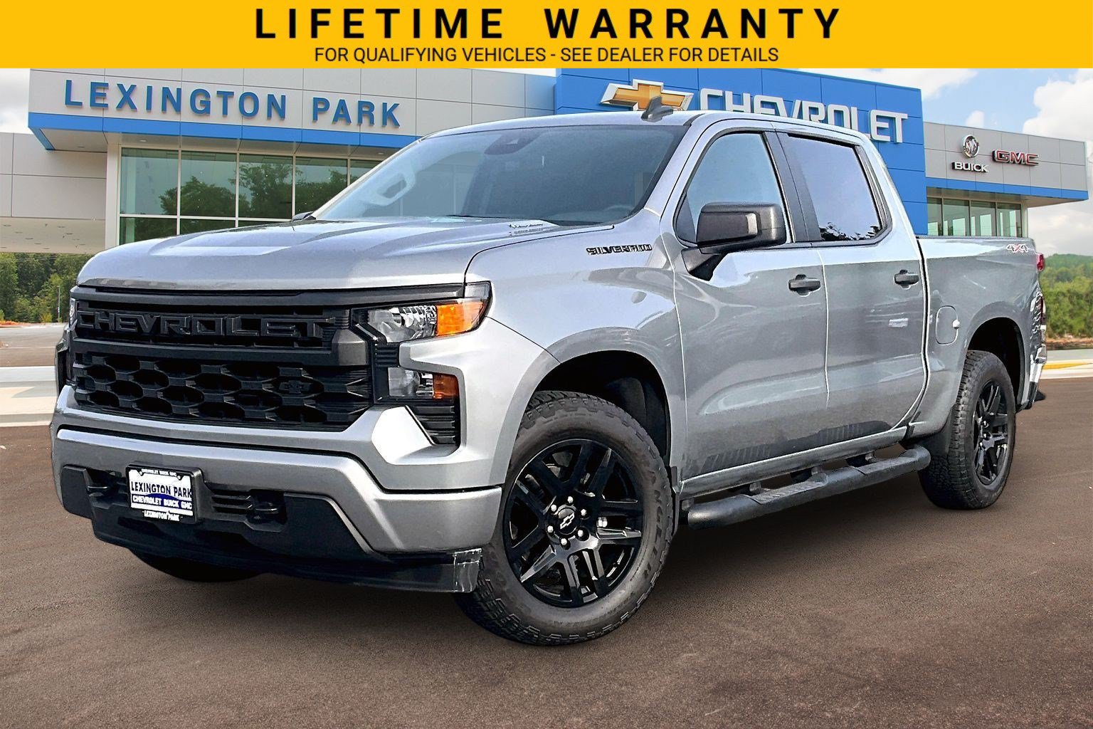 Used 2024 Chevrolet Silverado 1500 Custom w/ Turbomax Blackout Package AWD/4WD image 12