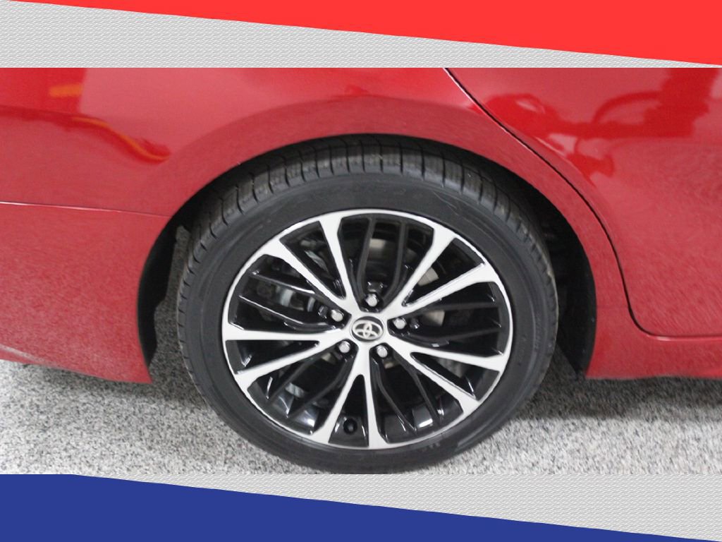 Used 2020 Toyota Camry SE image 35