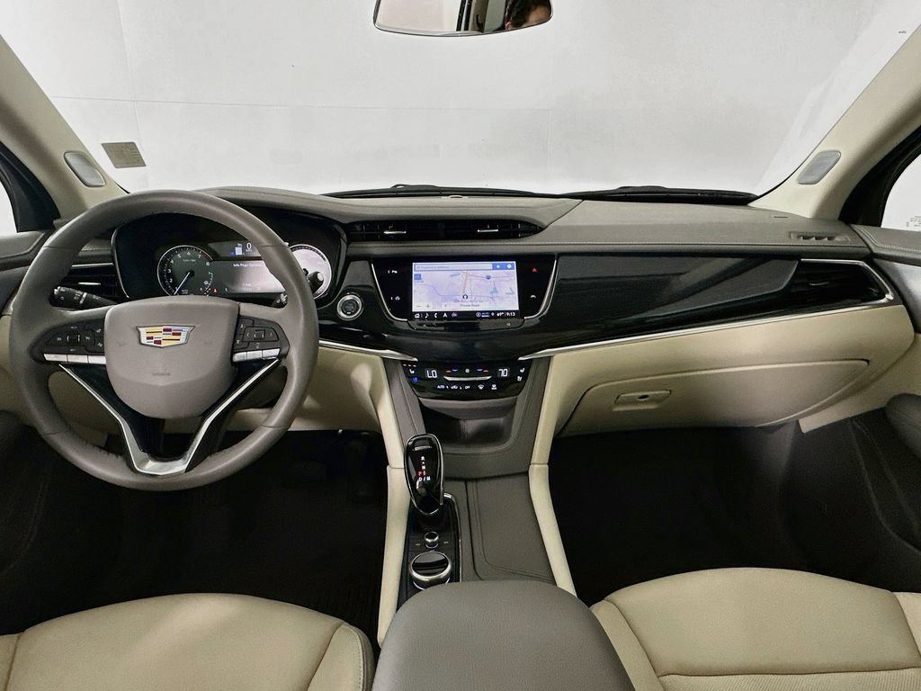 Certified 2024 Cadillac XT6 Premium Luxury w/ LPO, Floor Liner Package AWD/4WD image 28