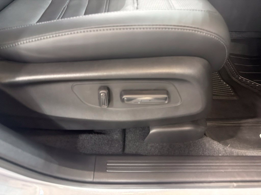 Certified 2026 Honda CR-V EX-L image 36