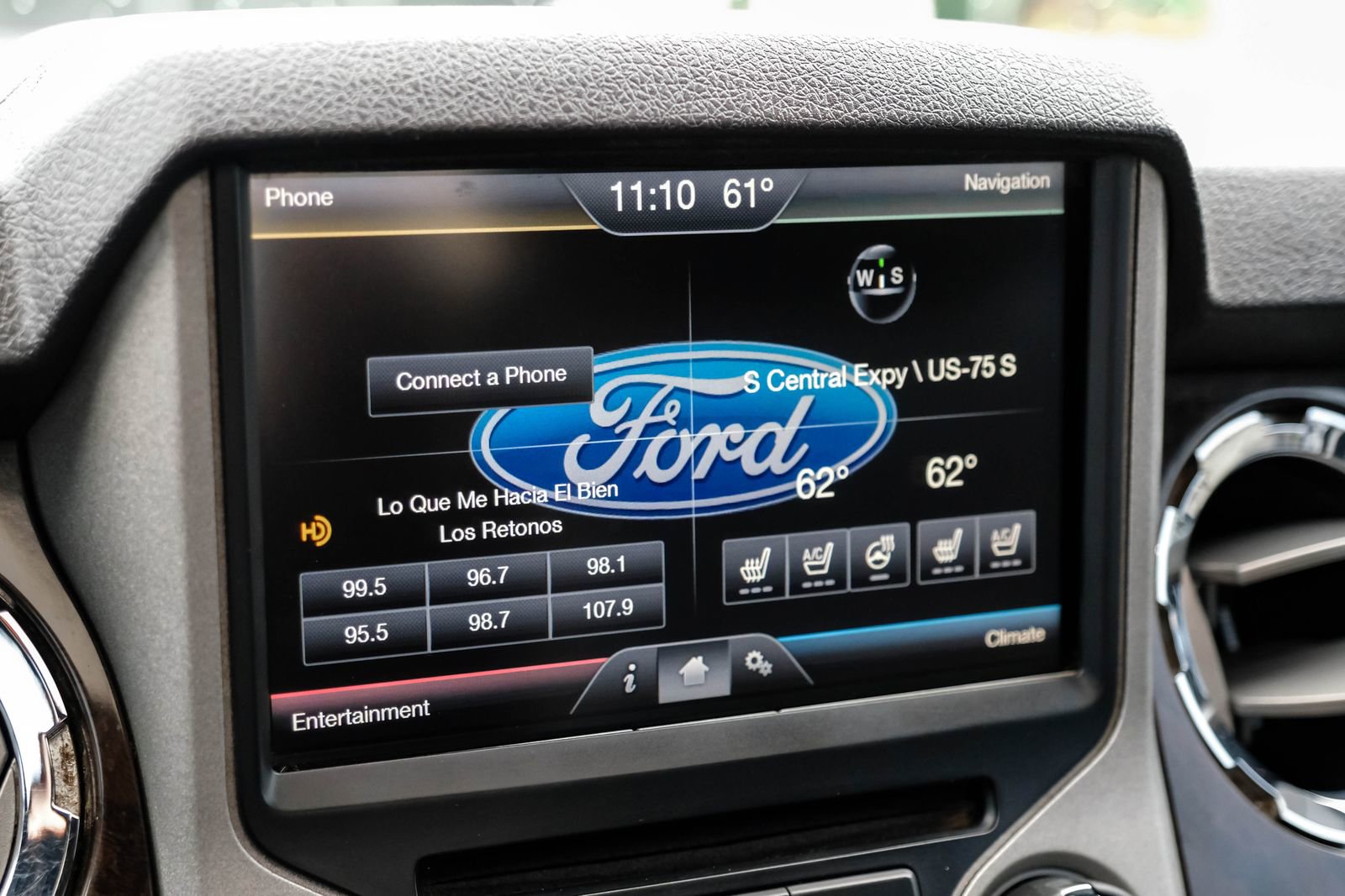 Used 2016 Ford F250 Platinum w/ FX4 Off-Road Package AWD/4WD image 28