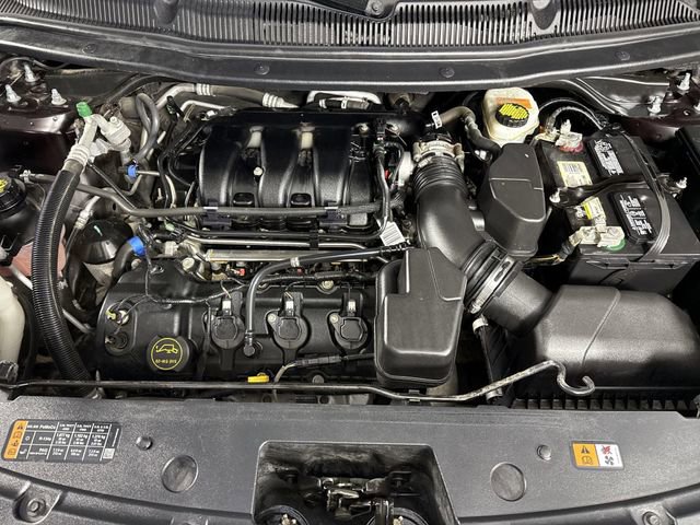 Used 2018 Ford Explorer XLT w/ Equipment Group 202A AWD/4WD image 27