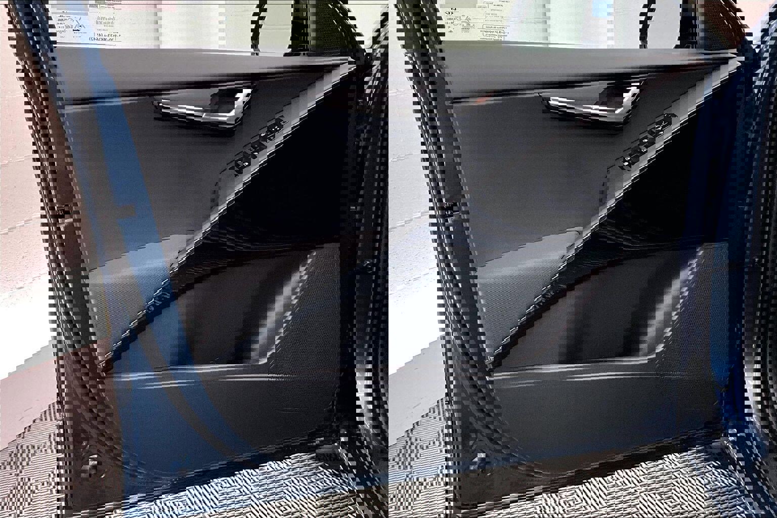 Used 2025 Kia Niro Wind image 23