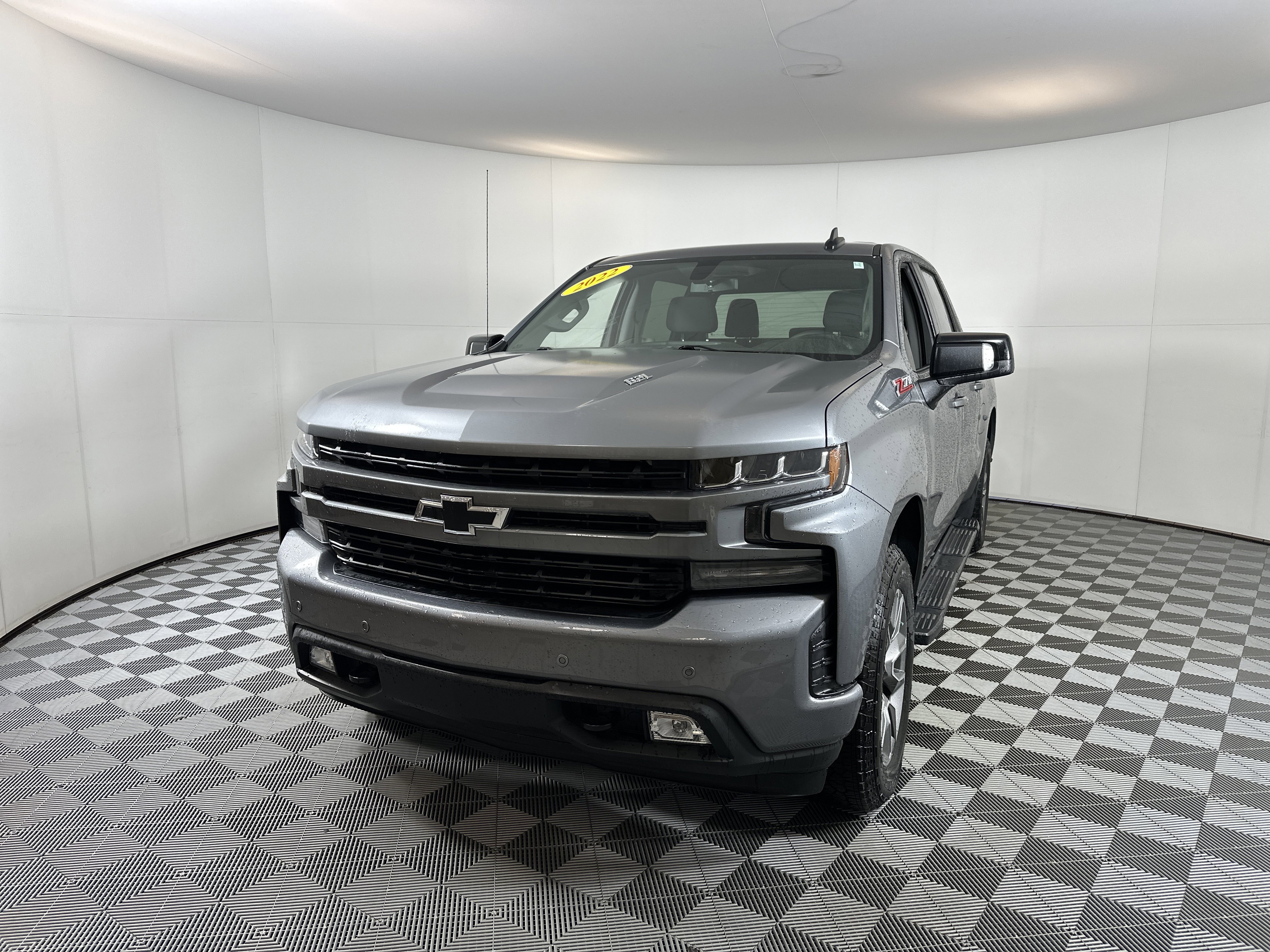 Certified 2022 Chevrolet Silverado 1500 RST image 2