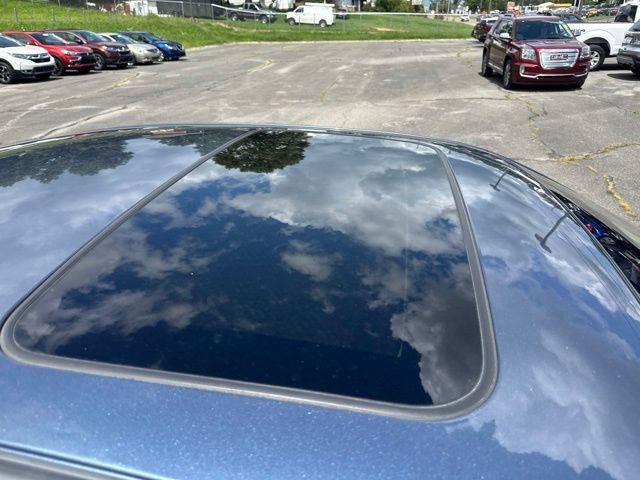 Used 2016 Subaru Legacy 3.6R Limited AWD/4WD image 10