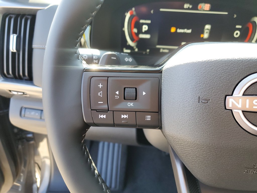 New 2026 Nissan Pathfinder SL FWD image 25