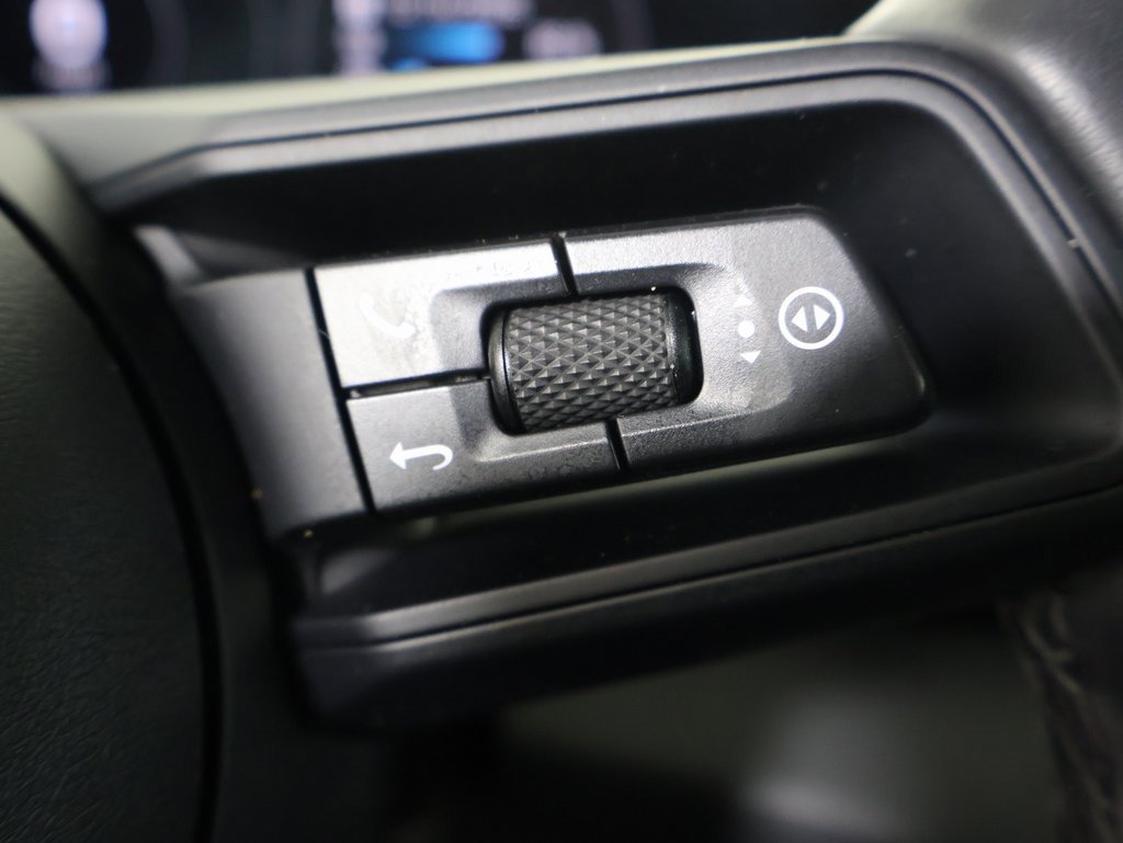 Used 2024 Porsche Taycan image 29