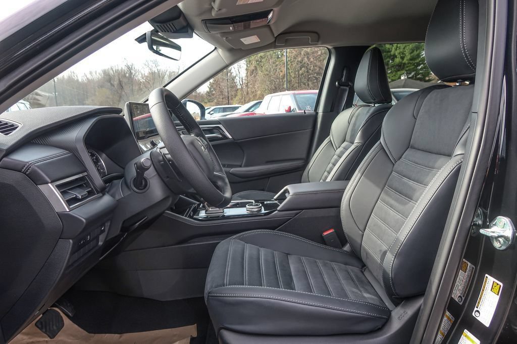New 2026 Mitsubishi Outlander SE AWD/4WD image 22