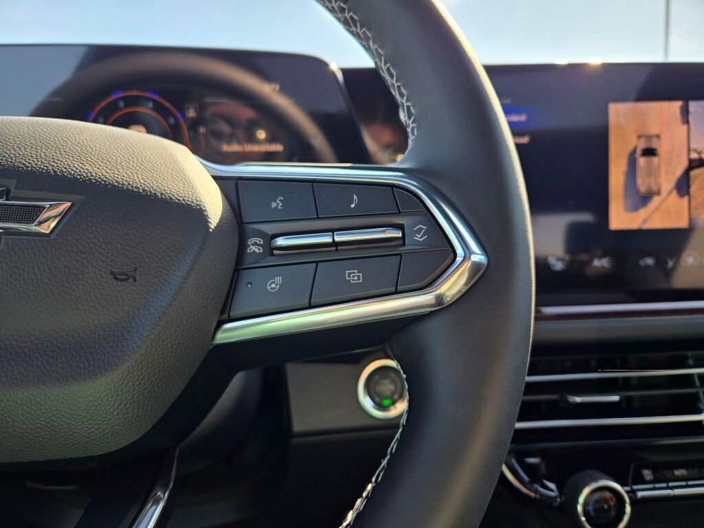 New 2026 Chevrolet Traverse Z71 w/ Driver Confidence Package image 32