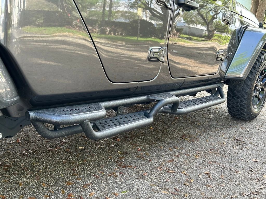 Certified 2025 Jeep Gladiator Willys image 20