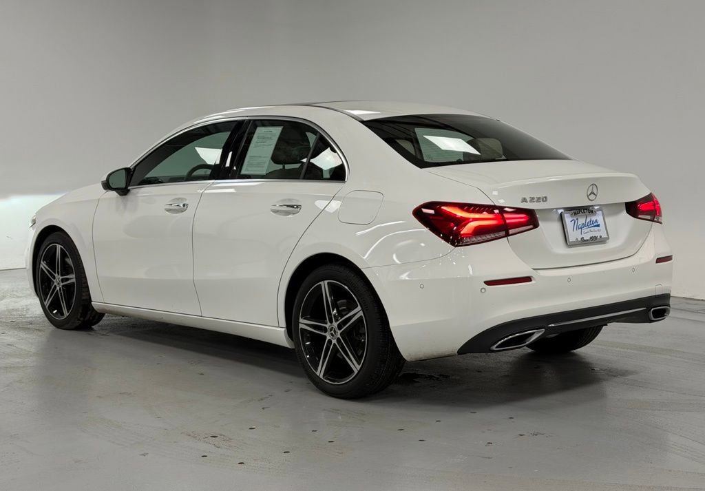 Used 2022 Mercedes-Benz A 220 image 3
