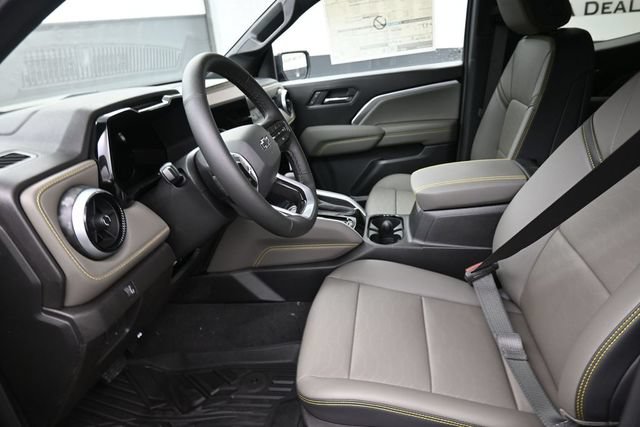 New 2026 Chevrolet Colorado ZR2 w/ Technology Package AWD/4WD image 8