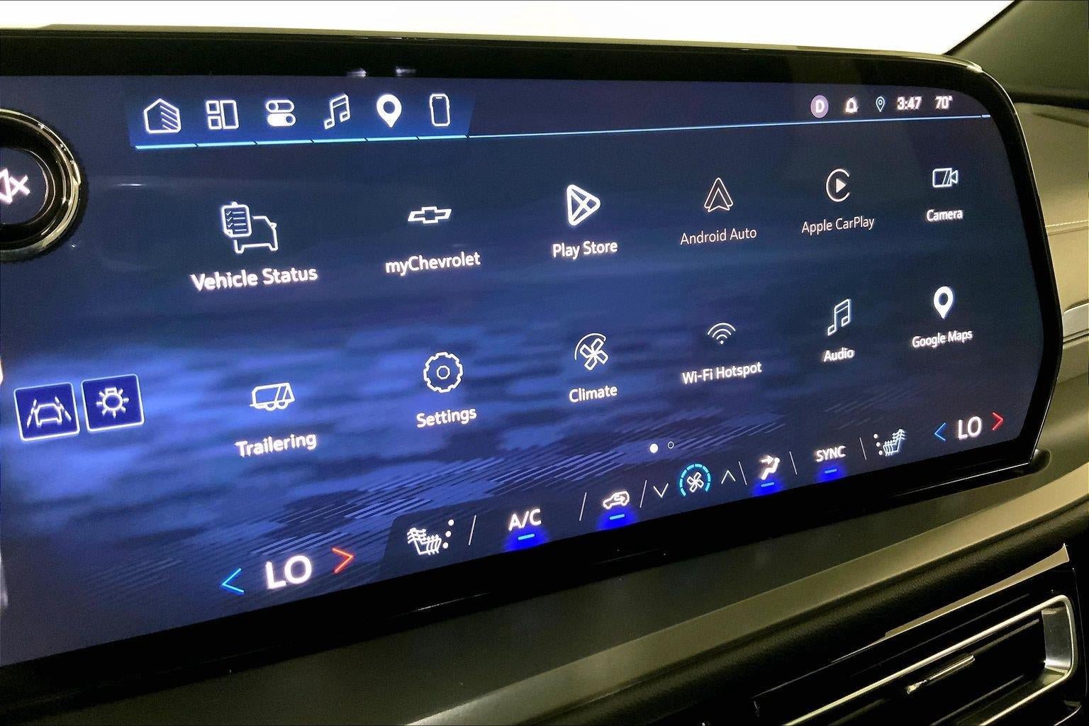 Used 2026 Chevrolet Traverse LT FWD image 6