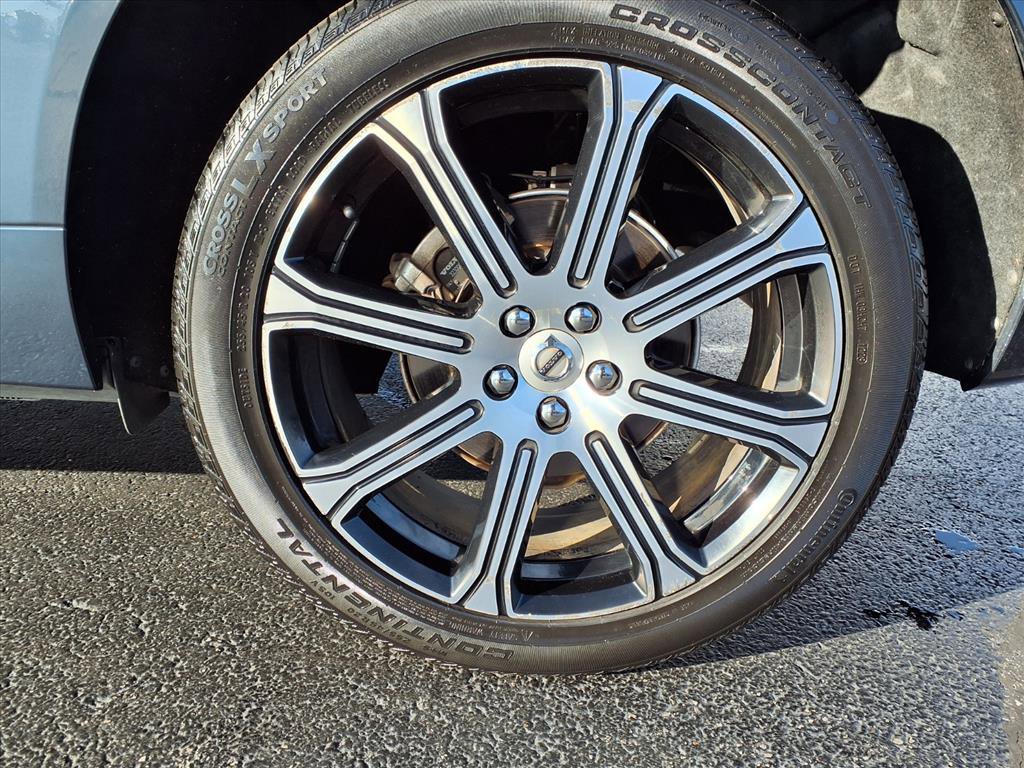 Used 2021 Volvo XC60 T5 Inscription w/ Advanced Package image 40