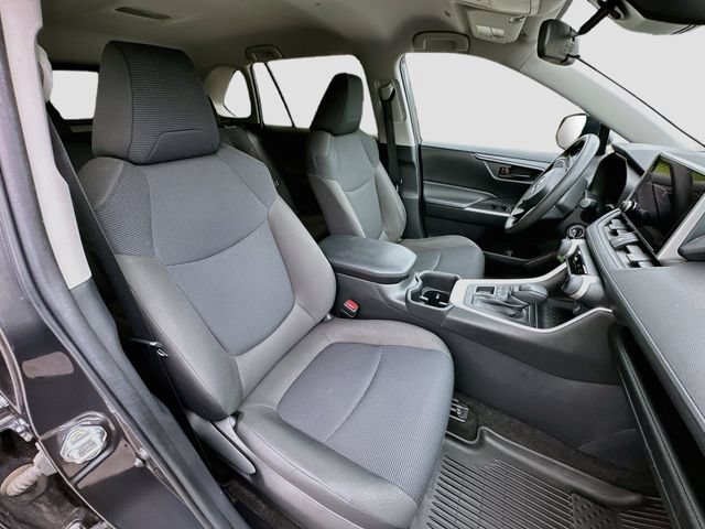 Used 2023 Toyota RAV4 LE AWD/4WD image 26
