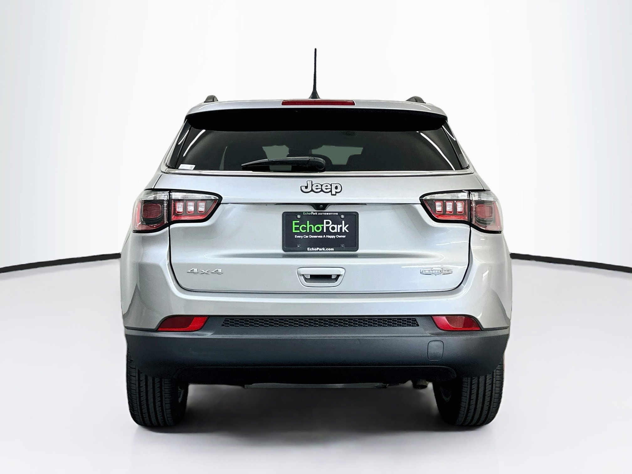 Used 2022 Jeep Compass Latitude w/ Convenience Group AWD/4WD image 7