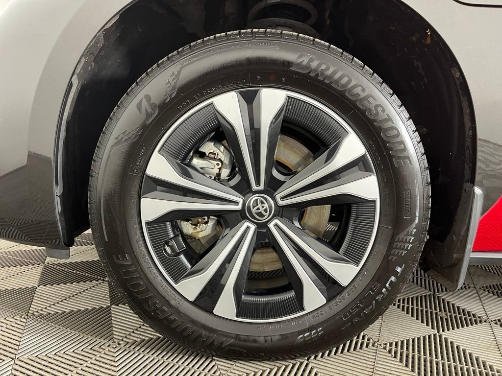 Used 2024 Toyota bZ4X XLE image 18