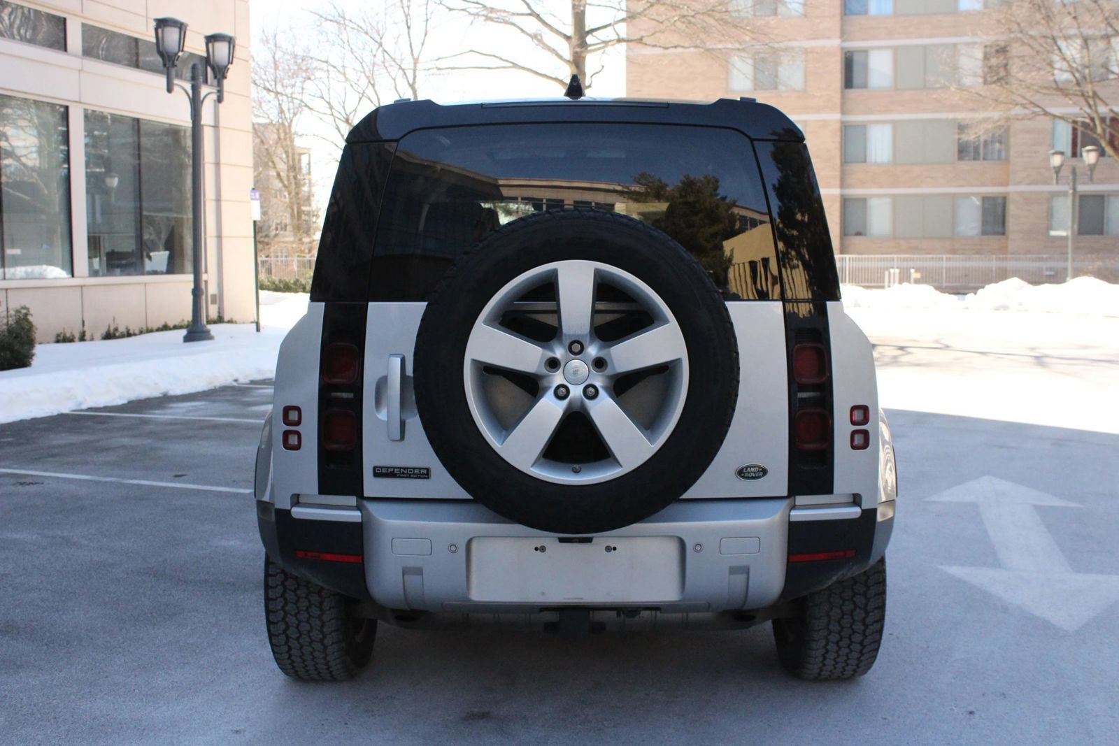 Used 2020 Land Rover Defender 110 First Edition AWD/4WD image 8