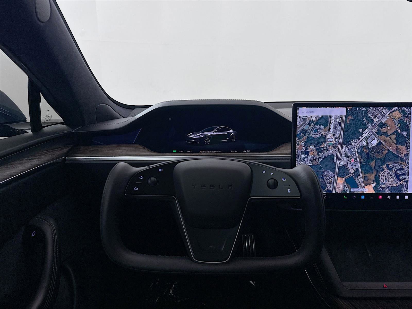 Used 2021 Tesla Model S Plaid image 3