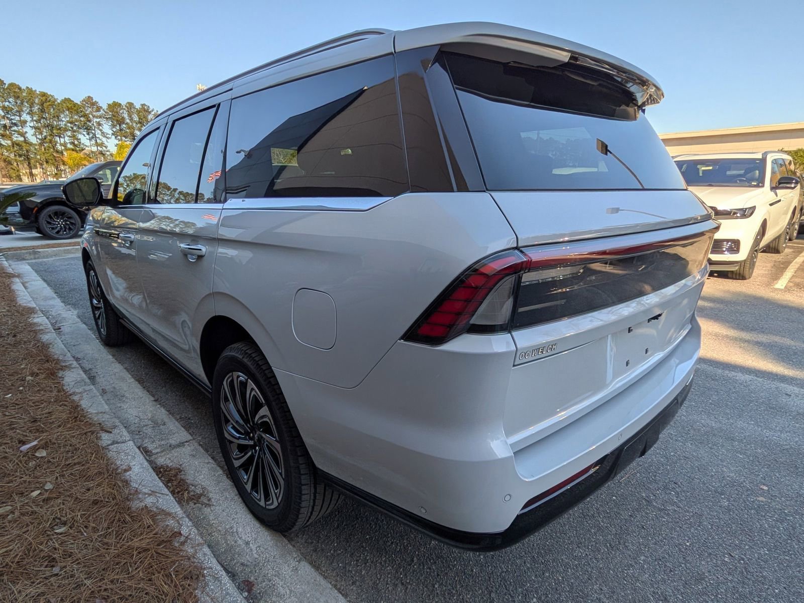 Certified 2025 Lincoln Navigator Black Label image 7